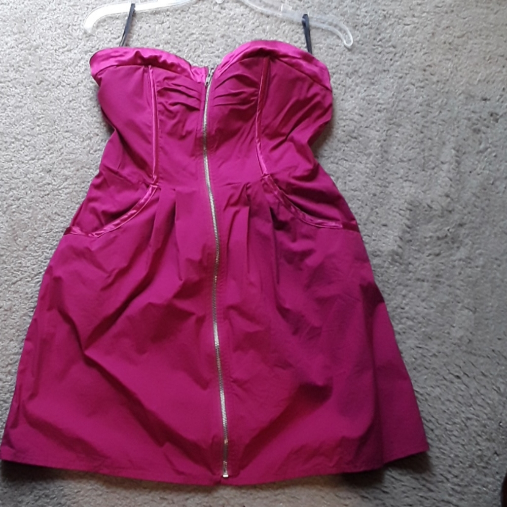 2b Bebe Strapless Dress